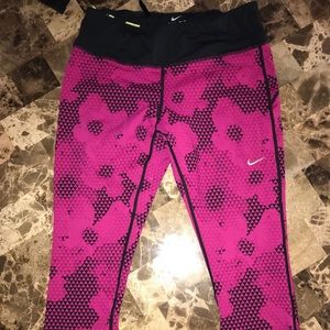 Nike crop workout pant